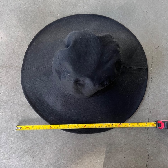 INES de la FRESSANGE x UNIQLO // Wide bream hat // 2 in 1 - Picture 7 of 7